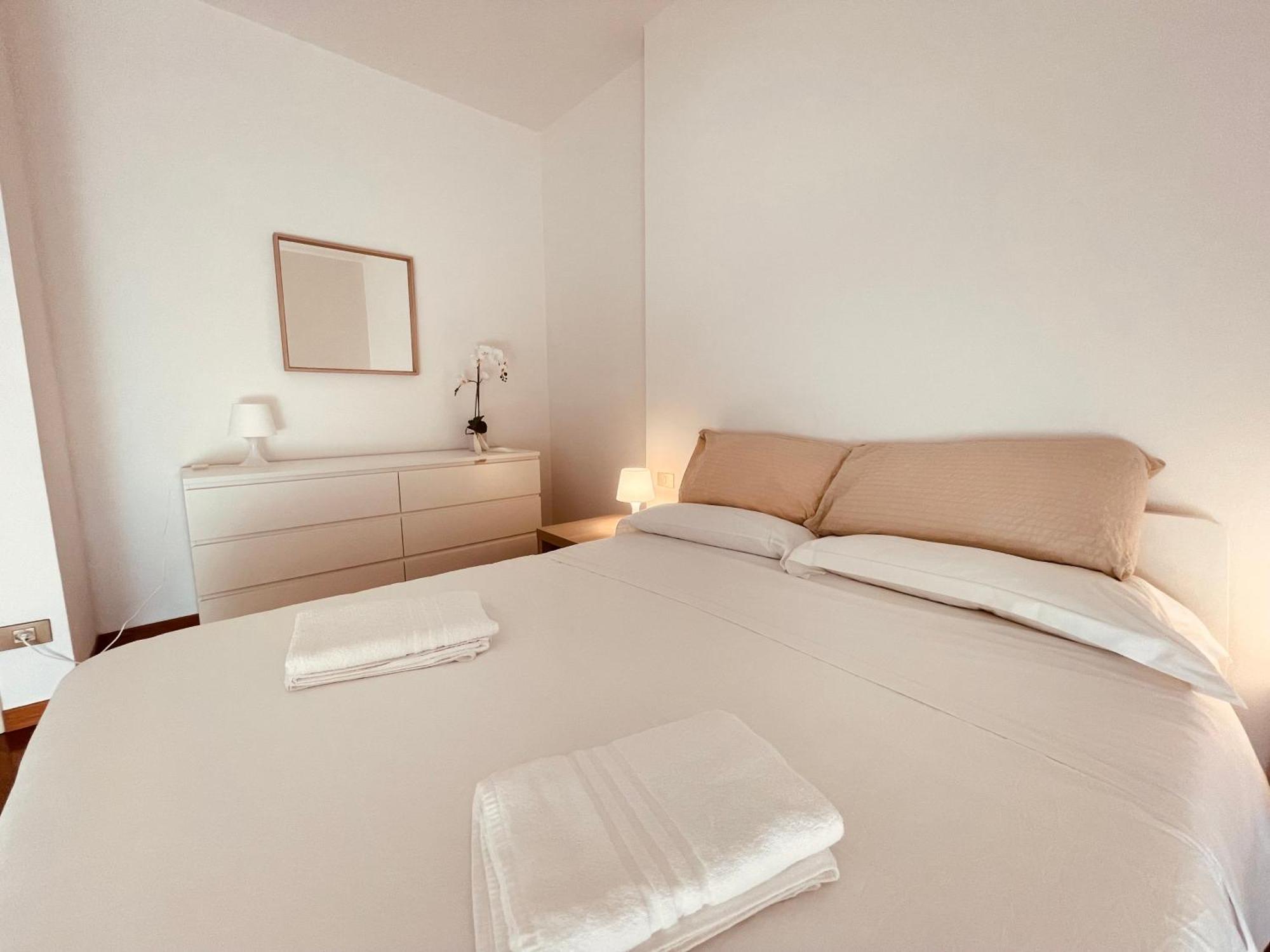 Lemon Tree Resort - Freeparking - Garden Genova Kültér fotó